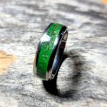 Black ceramic ring with green veining - Image 4